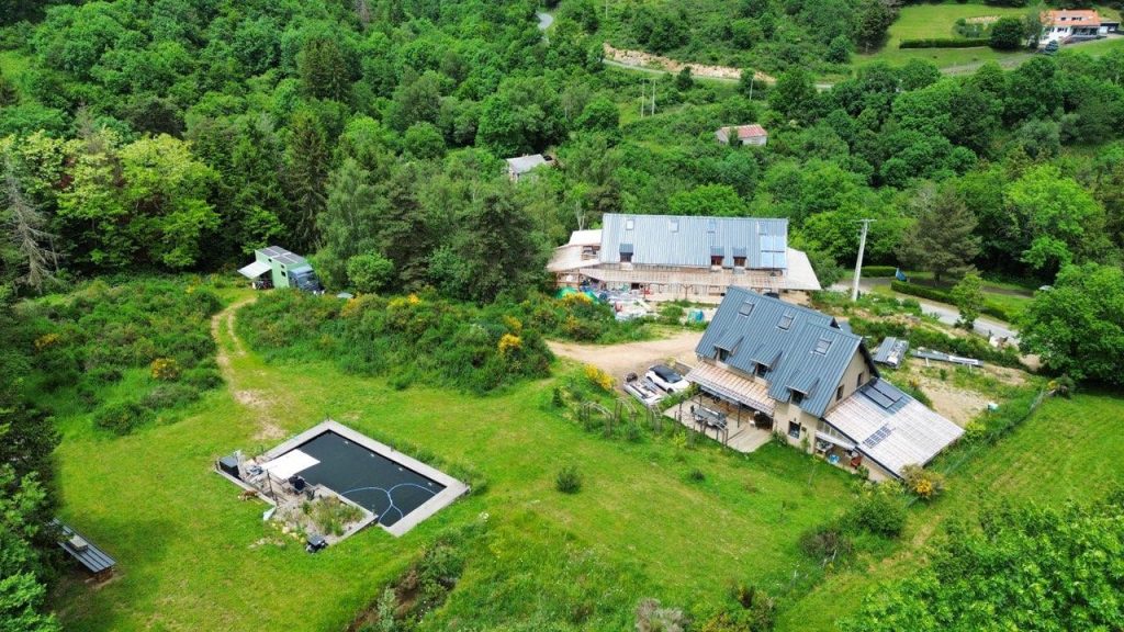 éco-hameau participatif Chadec en Auvergne
